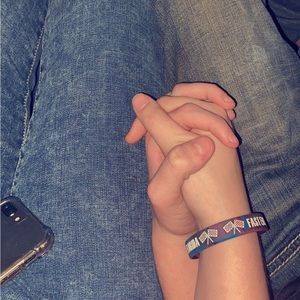 Meet your Posher, Izzy